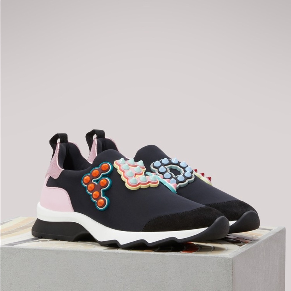 Meet your Posher, Latoya